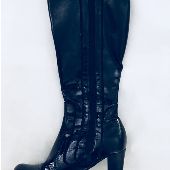 ‼️SOLD‼️WHBM Black knee high boots‼️ - Picture 2 of 5